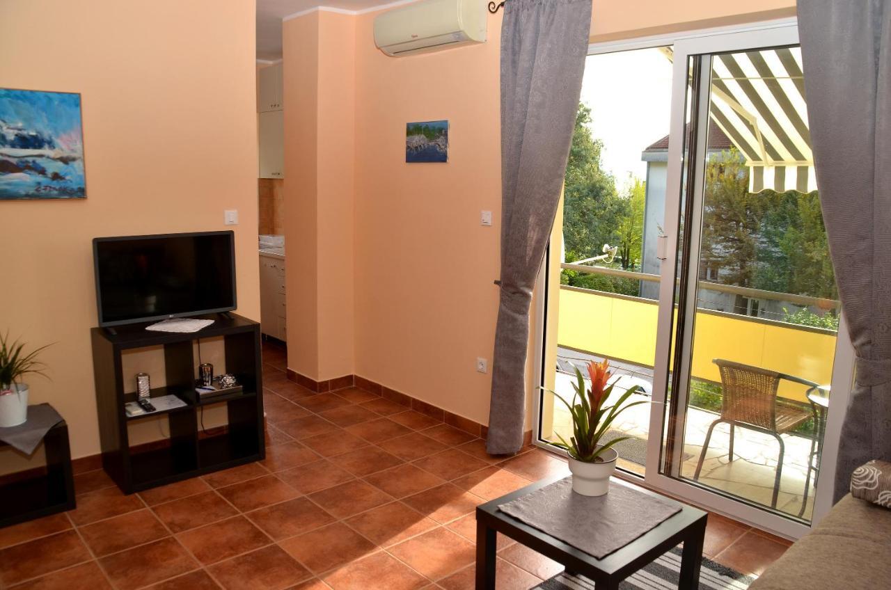 Apartment Renata Ловран Екстериор снимка